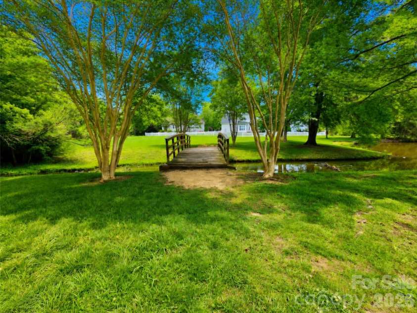 526 Carlisle Drive, Indian Trail, NC 28079.  MLS# CAR4374572, YatesRealty ID 31323. 