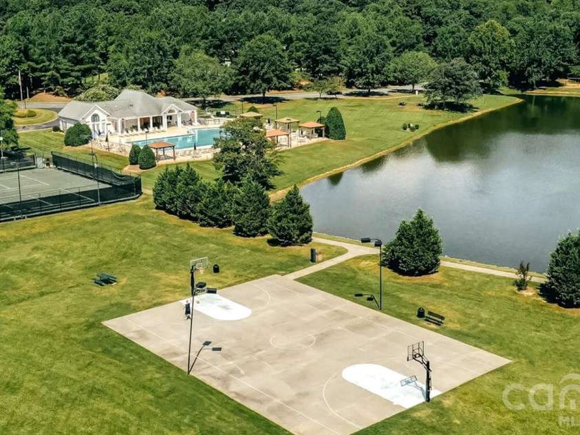 526 Carlisle Drive, Indian Trail, NC 28079.  MLS# CAR4374572, YatesRealty ID 31323. 