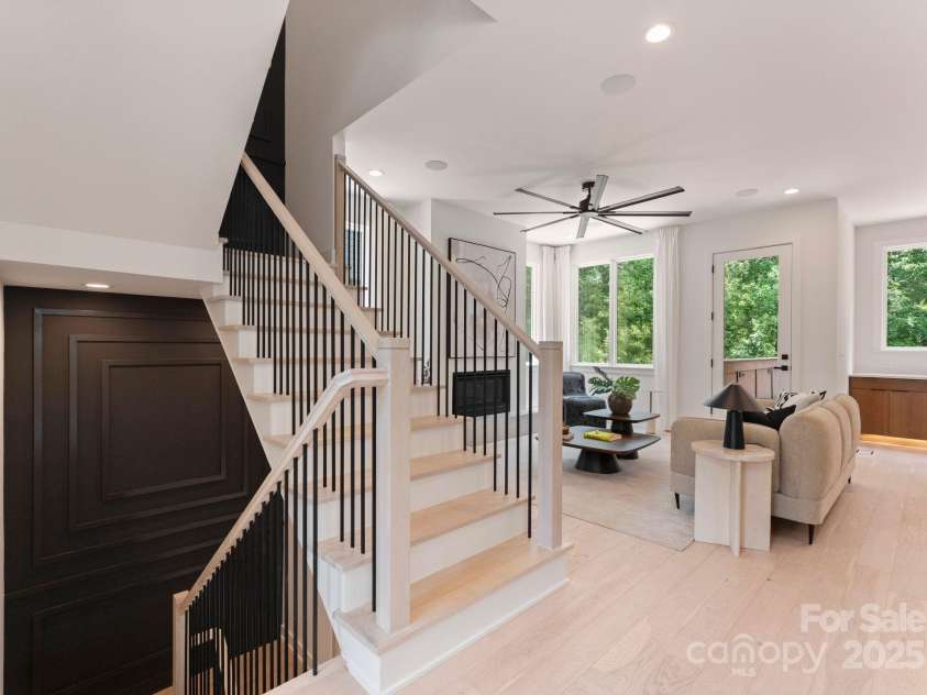 1727 Seifert Circle, Charlotte, NC 28205.  MLS# CAR4277016, YatesRealty ID 31324. Detail and trim heading to the basement