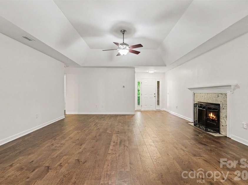 6826 Teal Drive, Denver, NC 28037.  MLS# CAR4395169, YatesRealty ID 31324. 
