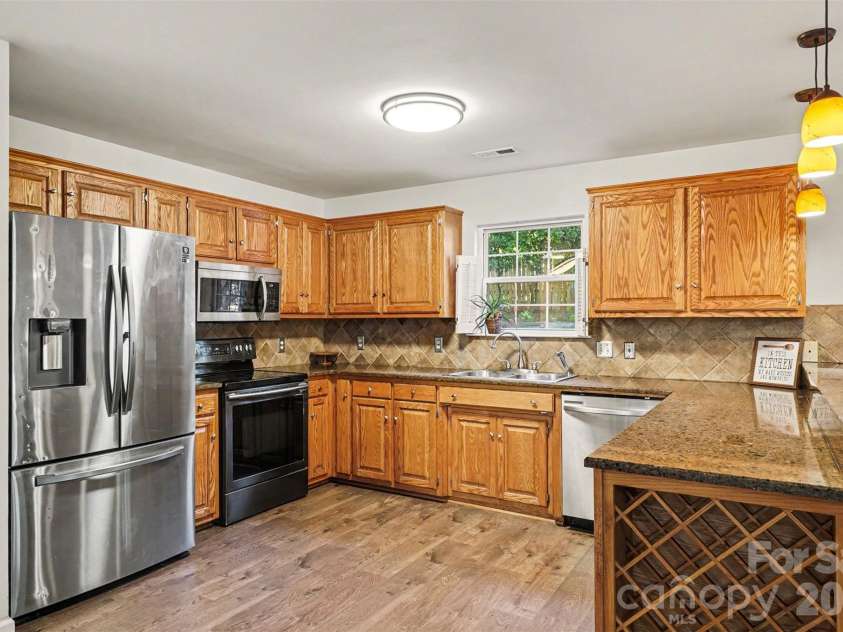 6826 Teal Drive, Denver, NC 28037.  MLS# CAR4395169, YatesRealty ID 31324. 