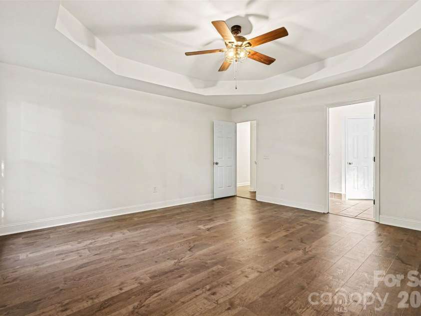 6826 Teal Drive, Denver, NC 28037.  MLS# CAR4395169, YatesRealty ID 31324. 