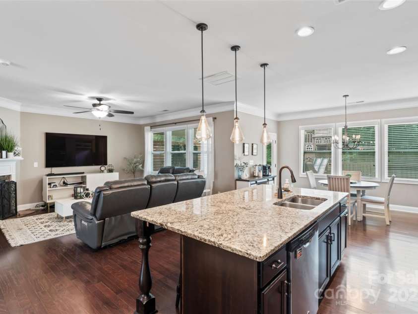 15513 Foreleigh Road, Huntersville, NC 28078.  MLS# CAR4288297, YatesRealty ID 31326. 