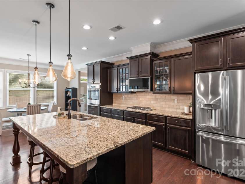 15513 Foreleigh Road, Huntersville, NC 28078.  MLS# CAR4288297, YatesRealty ID 31326. 