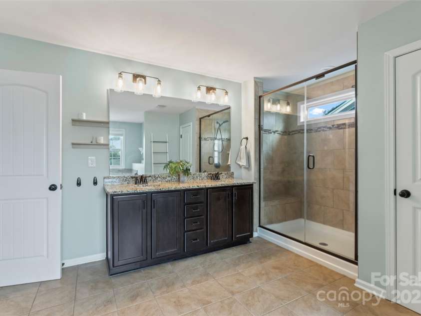 15513 Foreleigh Road, Huntersville, NC 28078.  MLS# CAR4288297, YatesRealty ID 31326. 