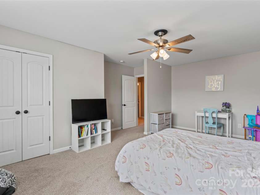 15513 Foreleigh Road, Huntersville, NC 28078.  MLS# CAR4288297, YatesRealty ID 31326. 