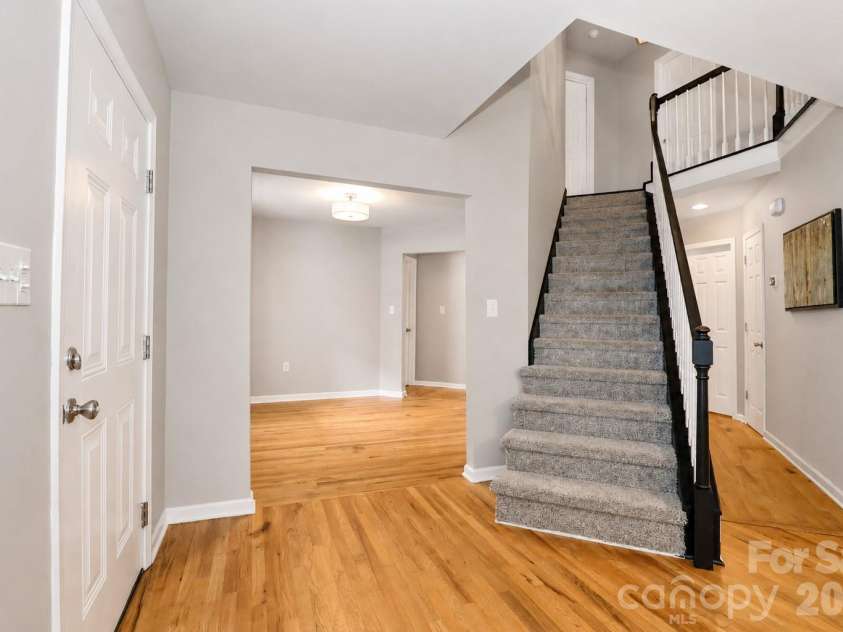 7371 Summit Drive, Denver, NC 28037.  MLS# CAR4392872, YatesRealty ID 31326. 