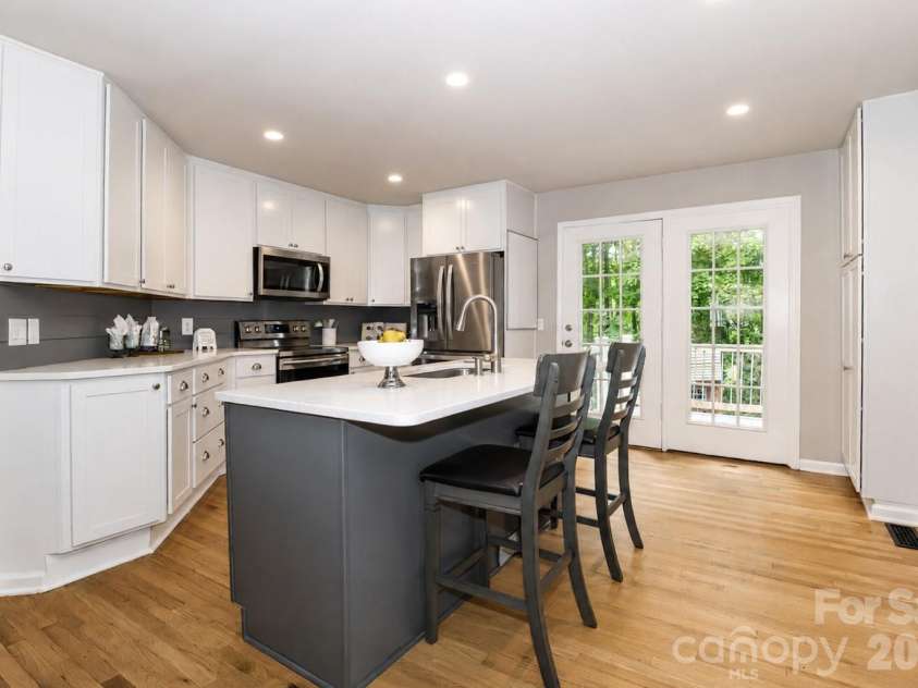 7371 Summit Drive, Denver, NC 28037.  MLS# CAR4392872, YatesRealty ID 31326. 