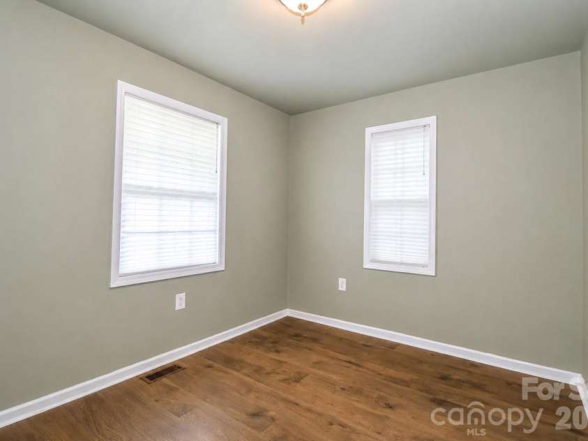 7371 Summit Drive, Denver, NC 28037.  MLS# CAR4392872, YatesRealty ID 31326. 
