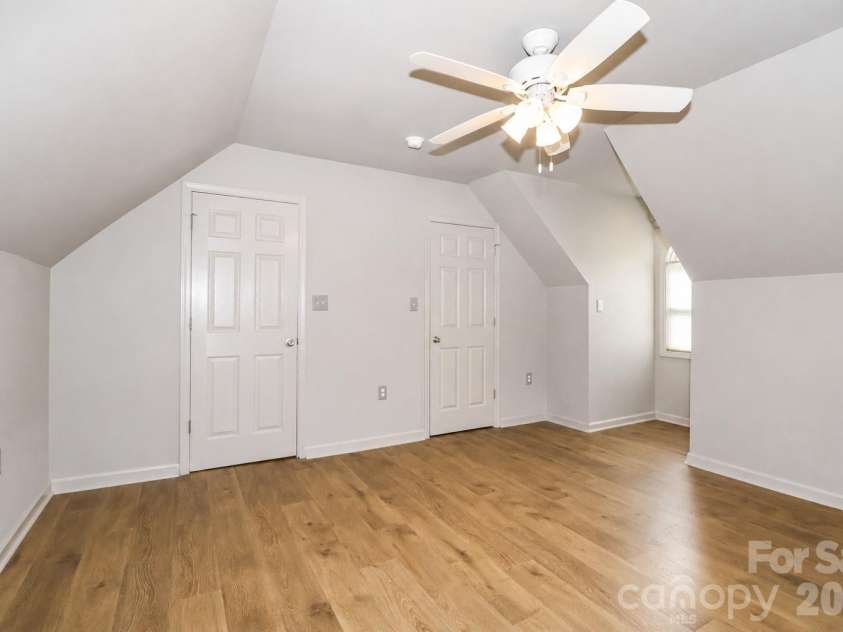 7371 Summit Drive, Denver, NC 28037.  MLS# CAR4392872, YatesRealty ID 31326. 