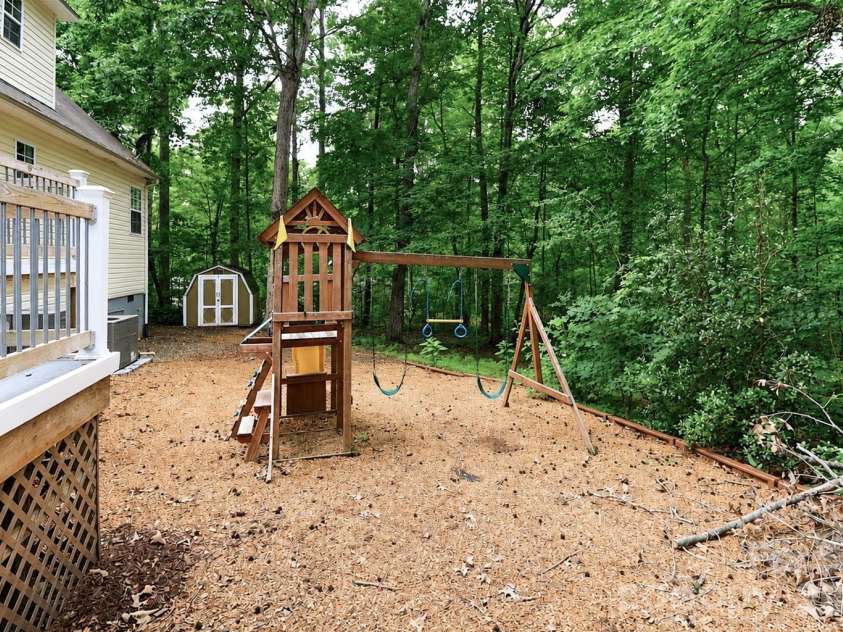 7371 Summit Drive, Denver, NC 28037.  MLS# CAR4392872, YatesRealty ID 31326. 