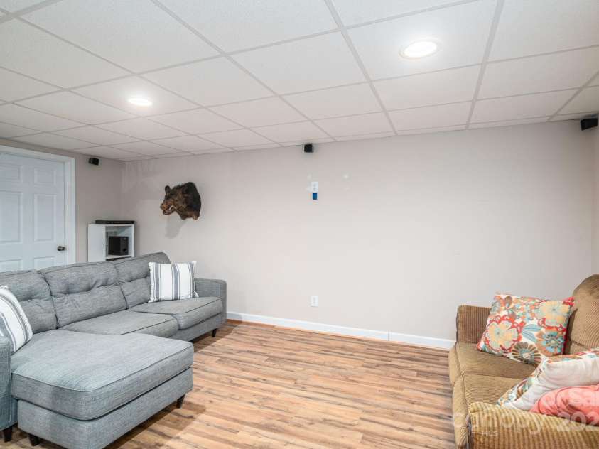 543 Roy Eaker Road, Cherryville, NC 28021.  MLS# CAR4290350, YatesRealty ID 31327. Basement