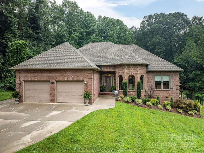 543 Roy Eaker Road, Cherryville, NC 28021.  MLS# CAR4290350, YatesRealty ID 31327. Front of House