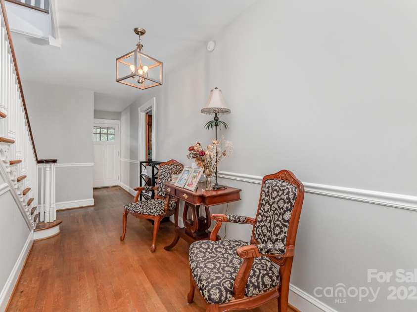 761 Center Street, Statesville, NC 28677.  MLS# CAR4281554, YatesRealty ID 31328. 