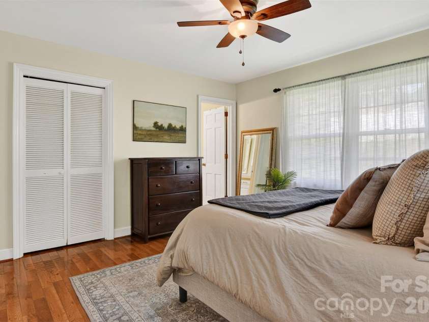 601 Pennell Street, Lenoir, NC 28645.  MLS# CAR4274265, YatesRealty ID 3133. 