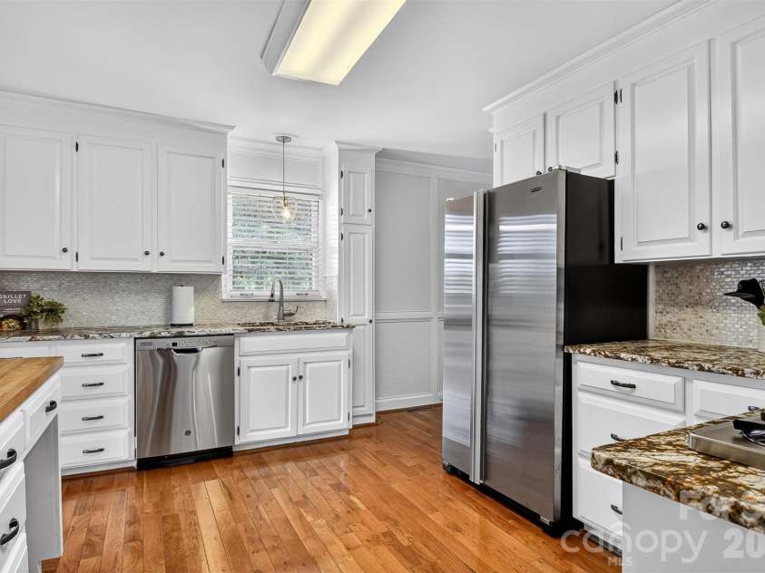 601 Pennell Street, Lenoir, NC 28645.  MLS# CAR4274265, YatesRealty ID 3133. 