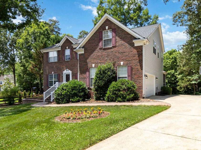 10606 Augustine Hill Lane, Charlotte, NC 28227.  MLS# CAR4394467, YatesRealty ID 31330. 