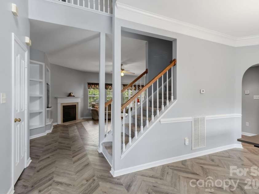 10606 Augustine Hill Lane, Charlotte, NC 28227.  MLS# CAR4394467, YatesRealty ID 31330. 