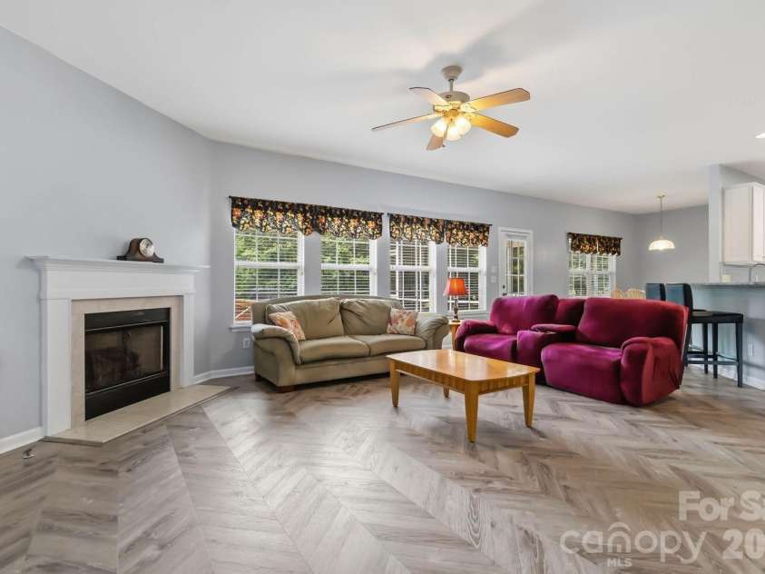 10606 Augustine Hill Lane, Charlotte, NC 28227.  MLS# CAR4394467, YatesRealty ID 31330. 