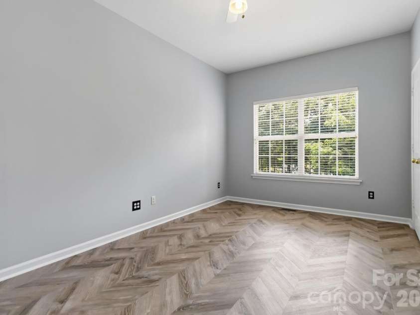 10606 Augustine Hill Lane, Charlotte, NC 28227.  MLS# CAR4394467, YatesRealty ID 31330. 