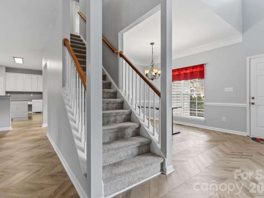 10606 Augustine Hill Lane, Charlotte, NC 28227.  MLS# CAR4394467, YatesRealty ID 31330. 