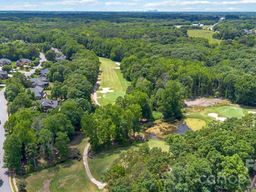 10606 Augustine Hill Lane, Charlotte, NC 28227.  MLS# CAR4394467, YatesRealty ID 31330. 