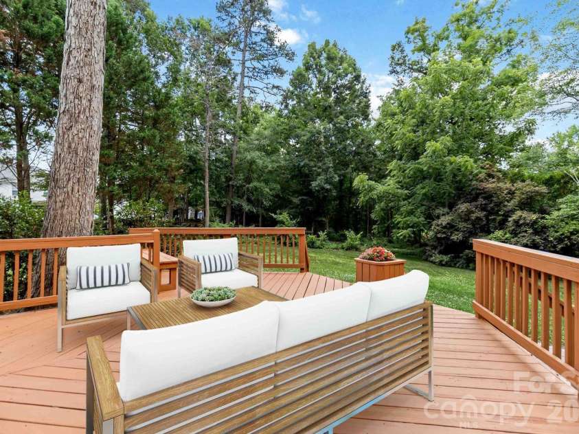 10606 Augustine Hill Lane, Charlotte, NC 28227.  MLS# CAR4394467, YatesRealty ID 31330. Virtually Staged