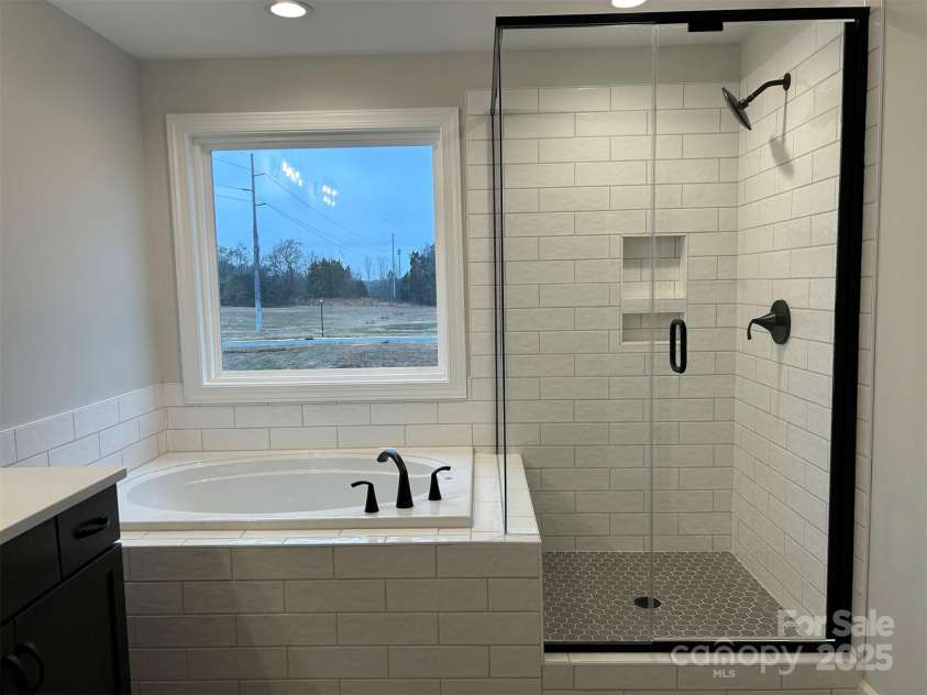 1714 Tabby Drive, Indian Trail, NC 28079.  MLS# CAR4243278, YatesRealty ID 31330. Premier Bath