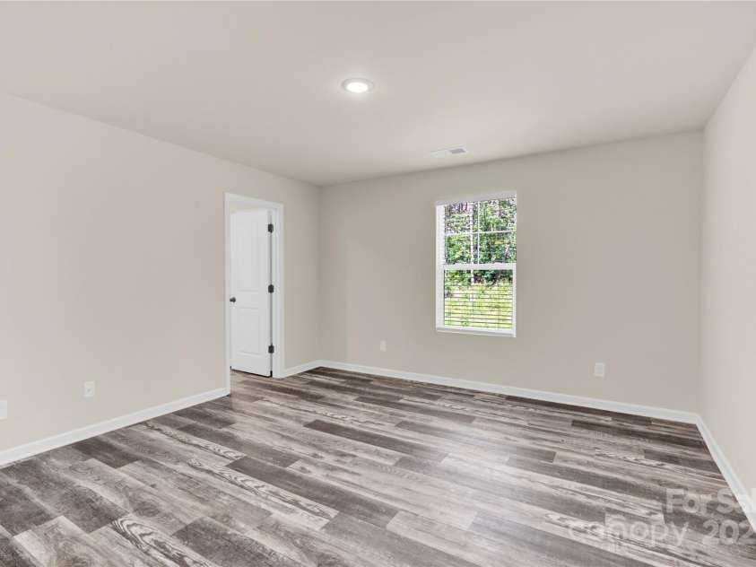 165 Hidden Hollow Drive, Mt Ulla, NC 28125.  MLS# CAR4260661, YatesRealty ID 31331. 