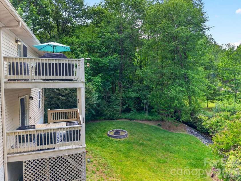 7 Firestone Court, Etowah, NC 28729.  MLS# CAR4383337, YatesRealty ID 31331. 