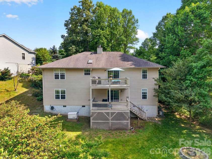 7 Firestone Court, Etowah, NC 28729.  MLS# CAR4383337, YatesRealty ID 31331. 