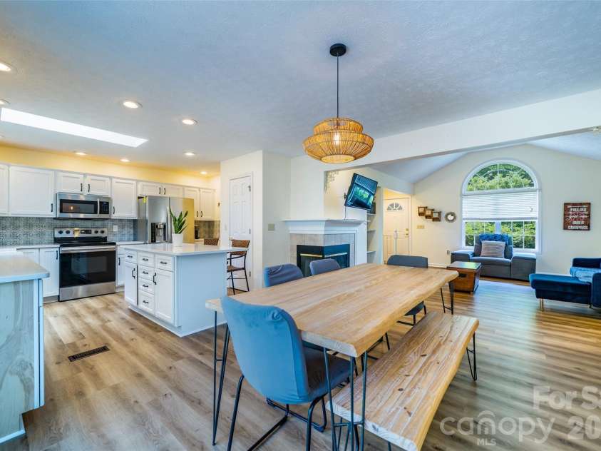 7 Firestone Court, Etowah, NC 28729.  MLS# CAR4383337, YatesRealty ID 31331. 