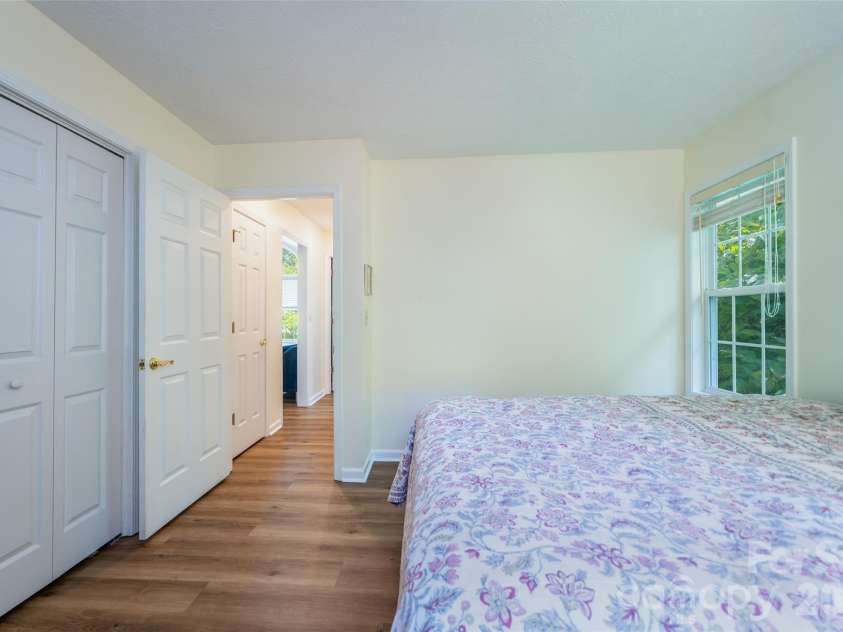 7 Firestone Court, Etowah, NC 28729.  MLS# CAR4383337, YatesRealty ID 31331. 