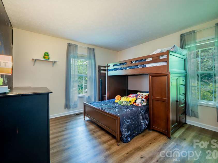 7 Firestone Court, Etowah, NC 28729.  MLS# CAR4383337, YatesRealty ID 31331. 