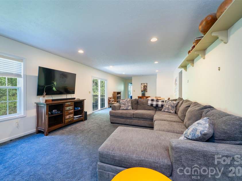 7 Firestone Court, Etowah, NC 28729.  MLS# CAR4383337, YatesRealty ID 31331. 