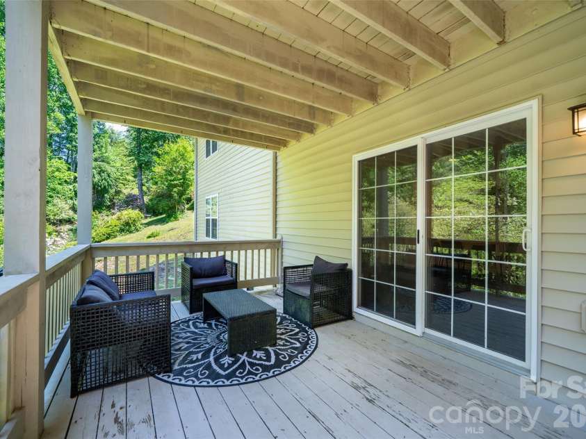 7 Firestone Court, Etowah, NC 28729.  MLS# CAR4383337, YatesRealty ID 31331. 