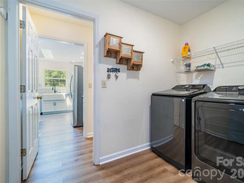 7 Firestone Court, Etowah, NC 28729.  MLS# CAR4383337, YatesRealty ID 31331. Laundry room