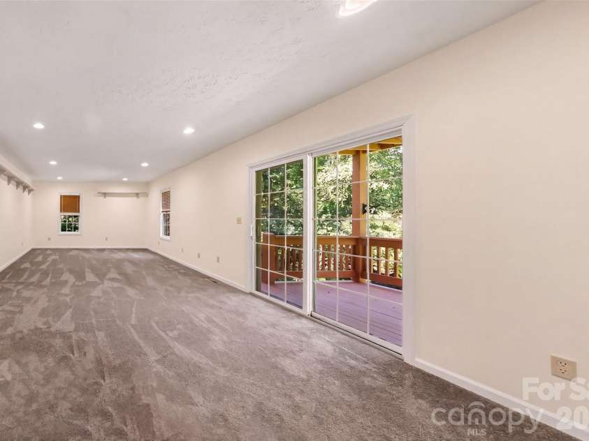 7 Firestone Court, Etowah, NC 28729.  MLS# CAR4424060, YatesRealty ID 31331. 