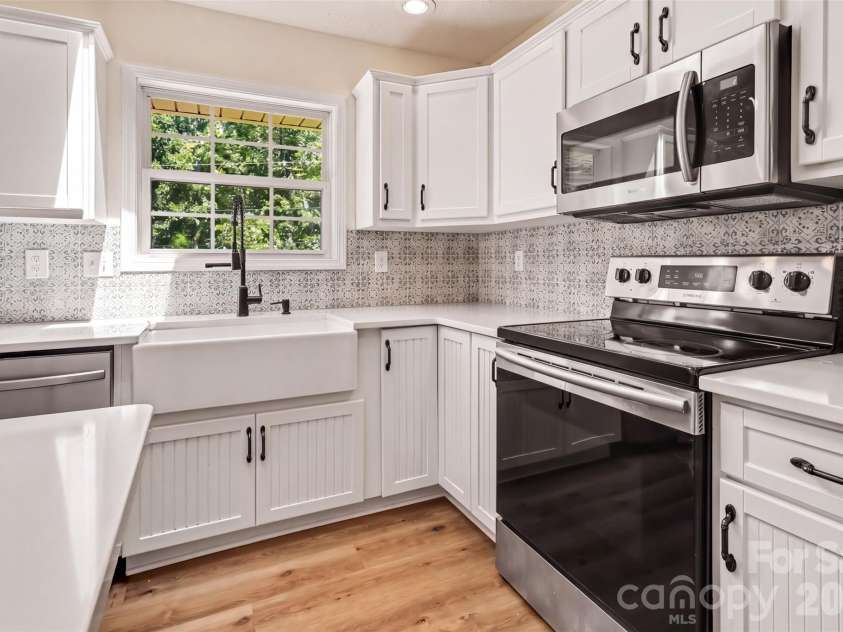 7 Firestone Court, Etowah, NC 28729.  MLS# CAR4424060, YatesRealty ID 31331. 
