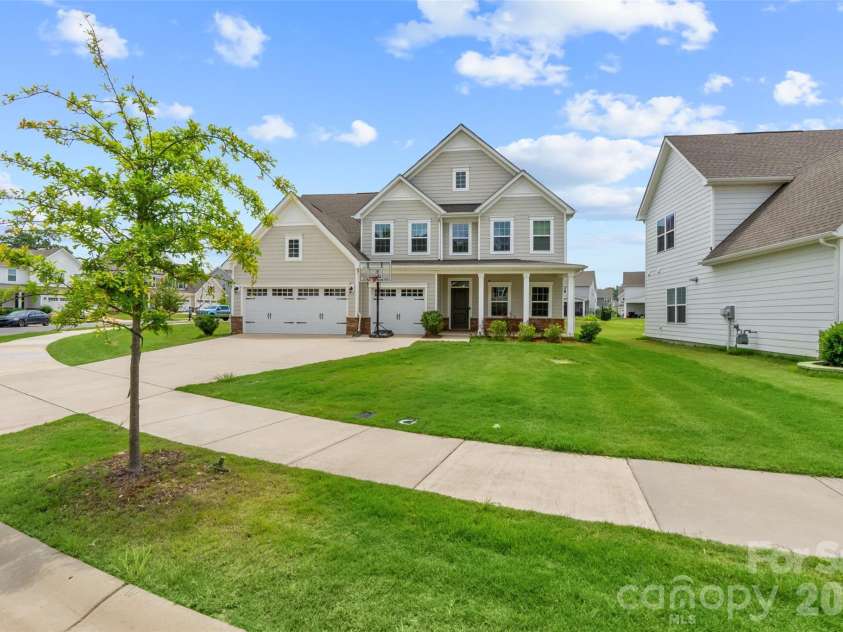 730 Autumn Sage Drive, Indian Trail, NC 28079.  MLS# CAR4390299, YatesRealty ID 31332. 