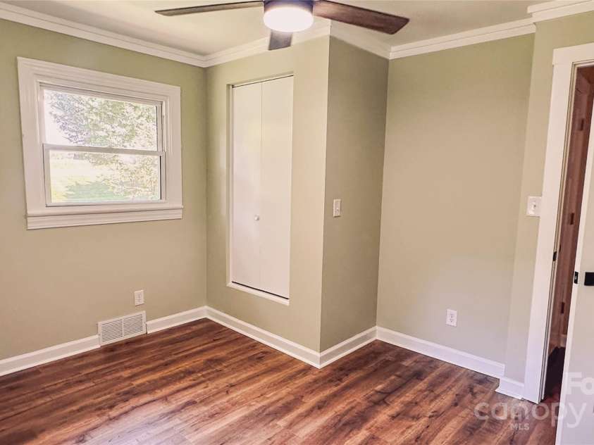 2680 Peachtree Road, Statesville, NC 28625.  MLS# CAR4290683, YatesRealty ID 31333. Freshly painted with new doors and flooring - perfect for family, guests or office space.