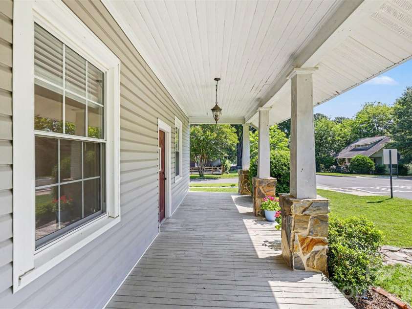 900 Cone Avenue, Pineville, NC 28134.  MLS# CAR4392186, YatesRealty ID 31335. 