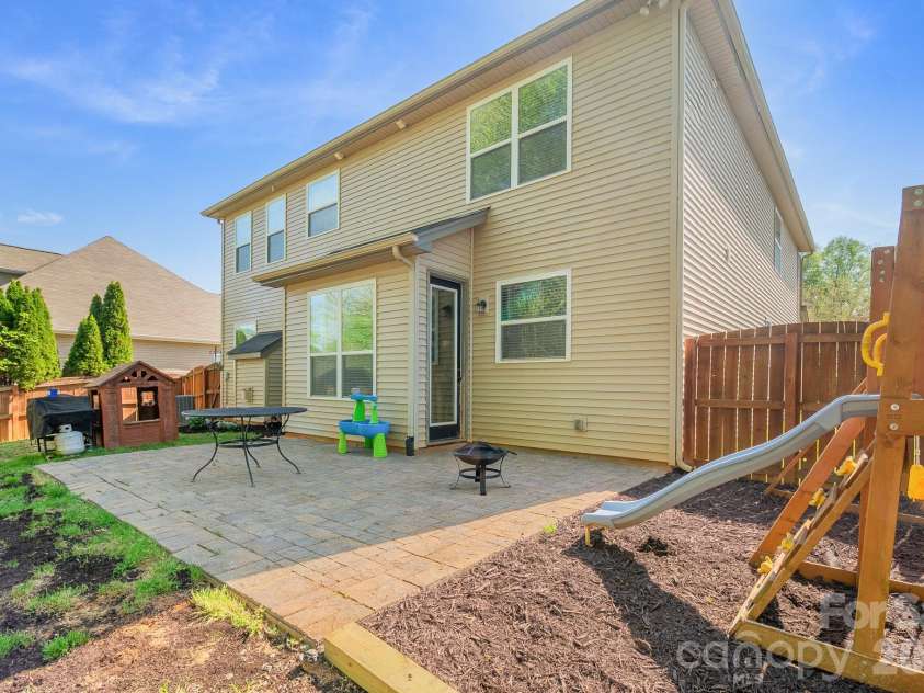 13213 Reunion Street, Charlotte, NC 28278.  MLS# CAR4392263, YatesRealty ID 31336. 