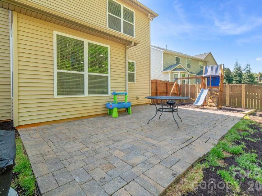 13213 Reunion Street, Charlotte, NC 28278.  MLS# CAR4392263, YatesRealty ID 31336. 