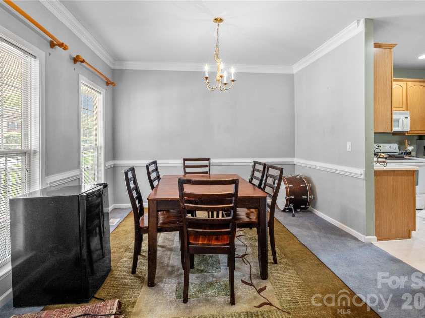 2725 Billings Park Drive, Charlotte, NC 28213.  MLS# CAR4392568, YatesRealty ID 31337. 