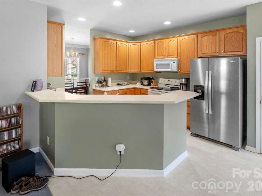 2725 Billings Park Drive, Charlotte, NC 28213.  MLS# CAR4392568, YatesRealty ID 31337. 