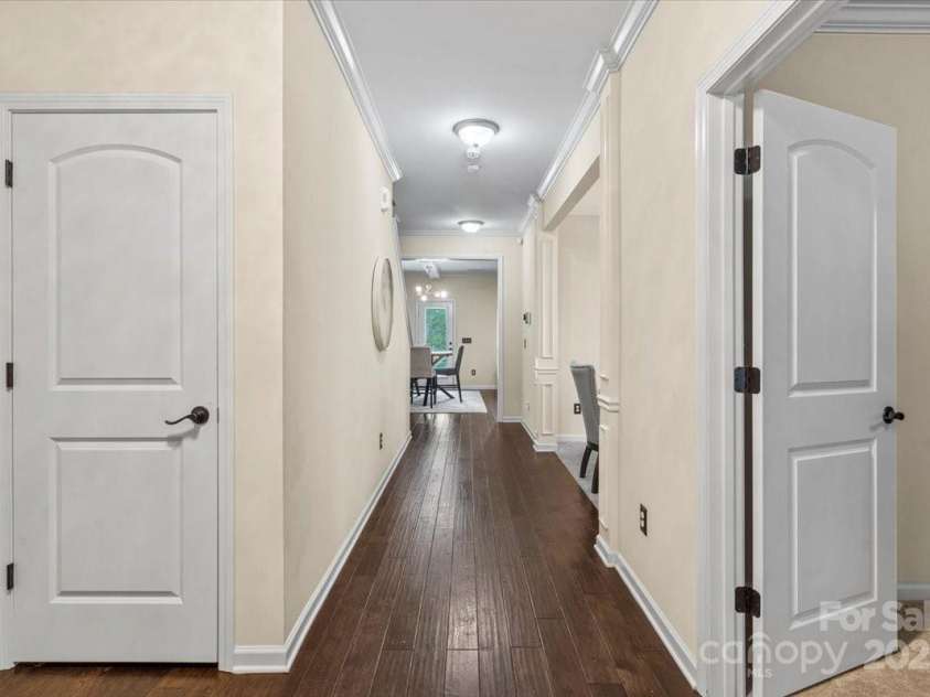 4246 Wedge Drive, Pfafftown, NC 27040.  MLS# CAR4290610, YatesRealty ID 31337. 