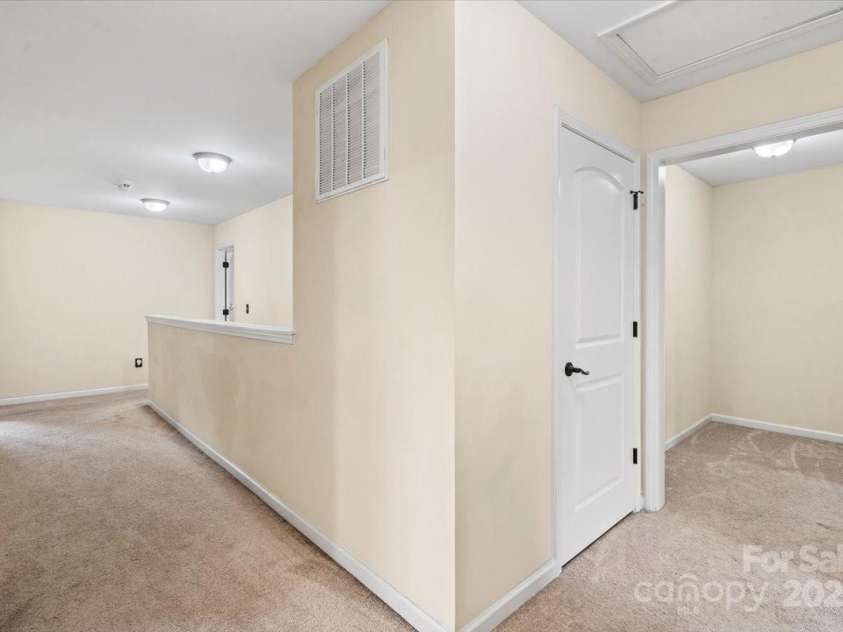 4246 Wedge Drive, Pfafftown, NC 27040.  MLS# CAR4290610, YatesRealty ID 31337. 