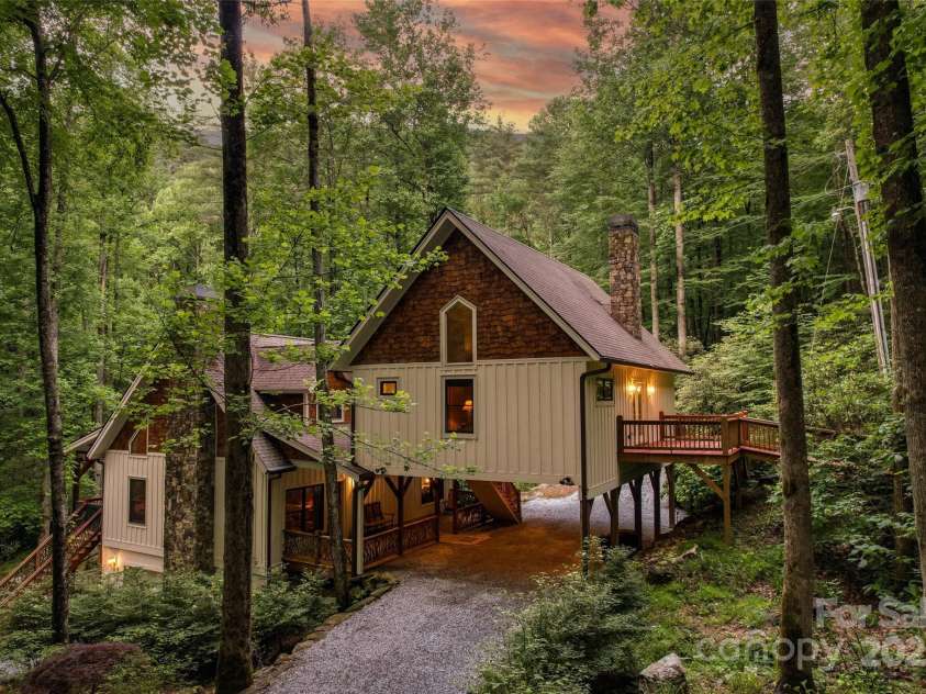 64 Hidden Springs Road, Highlands, NC 28741.  MLS# CAR4280186, YatesRealty ID 31338. 