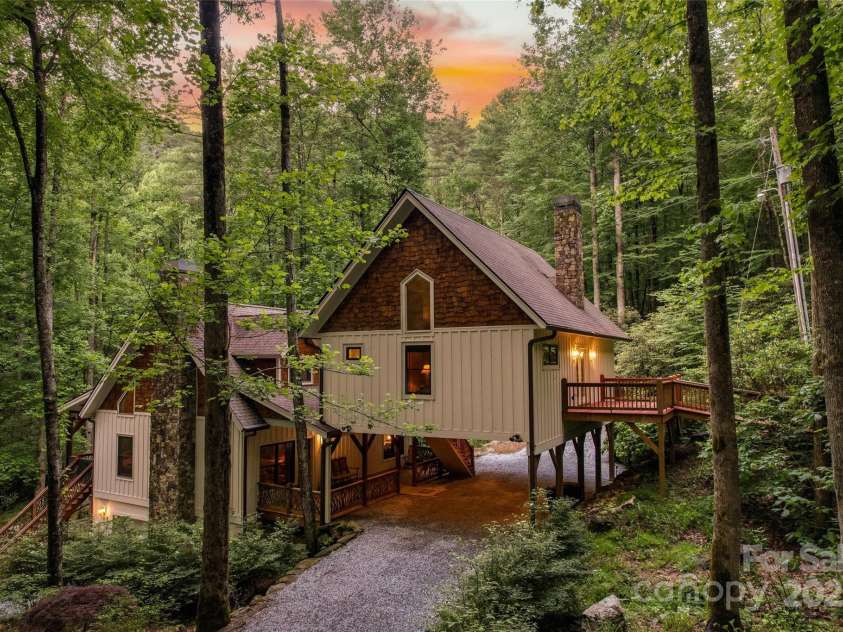 64 Hidden Springs Road, Highlands, NC 28741.  MLS# CAR4280186, YatesRealty ID 31338. 